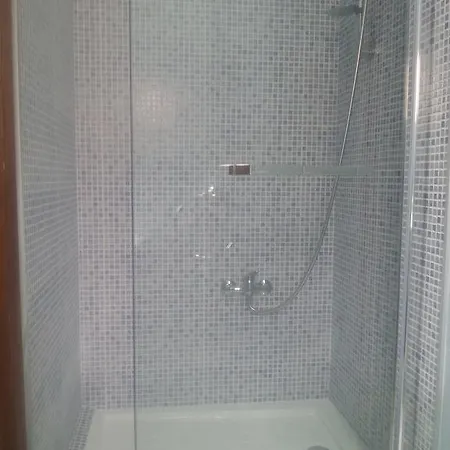 Celo Garden בית הארחה 2*