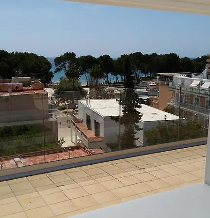 Celo Garden בית הארחה 2*